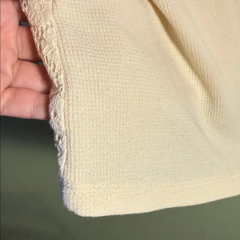 Lucky Brand Cream Lace-Panel Long Sleeve Waffle Top - Picture 12 of 12